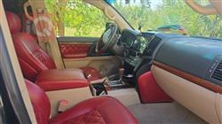 تۆیۆتا لاند کروزەر